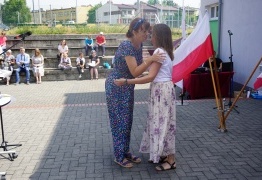  (photo)
