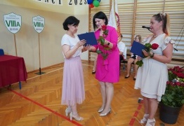  (photo)