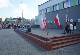  (photo)