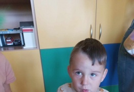  (photo)