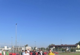  (photo)