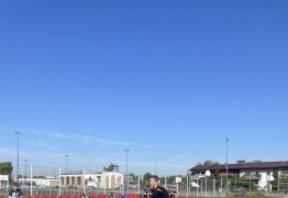  (photo)