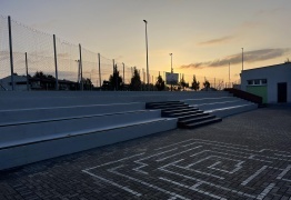  (photo)