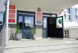  (photo)