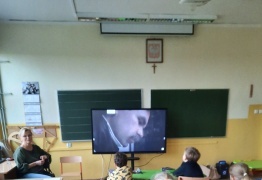  (photo)