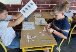  (photo)