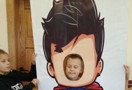  (photo)