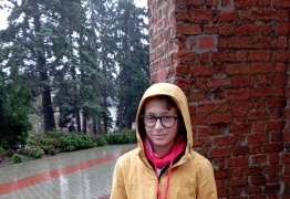  (photo)
