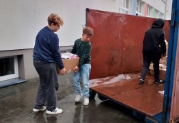  (photo)