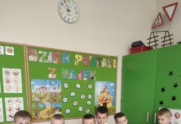  (photo)