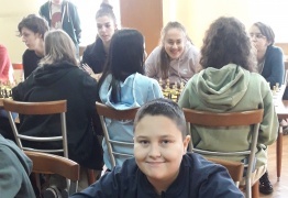  (photo)