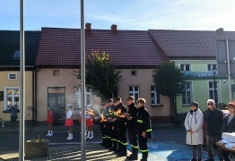  (photo)