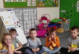  (photo)