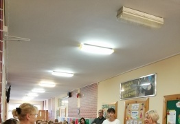  (photo)