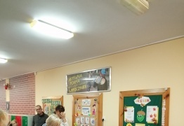  (photo)