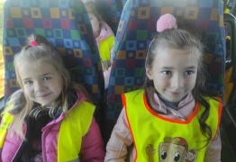  (photo)