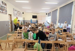 (photo)