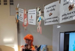  (photo)