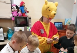  (photo)