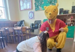  (photo)