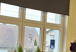  (photo)
