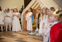  (photo)