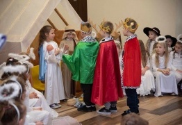  (photo)