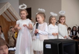  (photo)