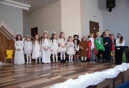  (photo)