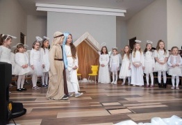  (photo)