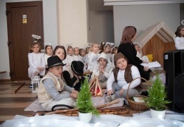  (photo)