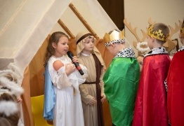  (photo)