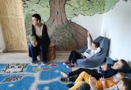  (photo)