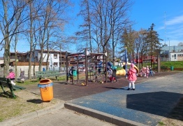  (photo)