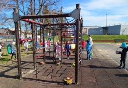  (photo)