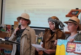  (photo)