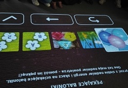  (photo)