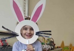  (photo)