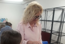  (photo)