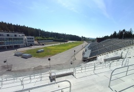  (photo)