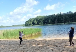  (photo)