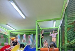  (photo)