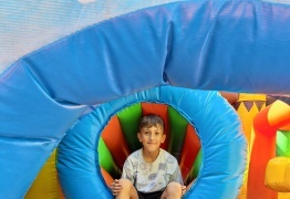  (photo)