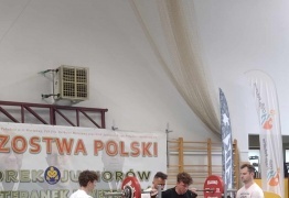  (photo)