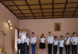  (photo)