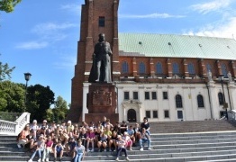  (photo)