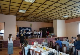  (photo)