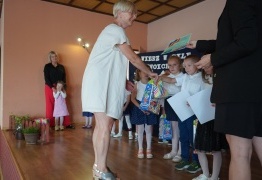  (photo)