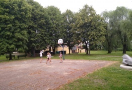  (photo)