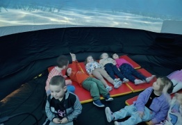  (photo)